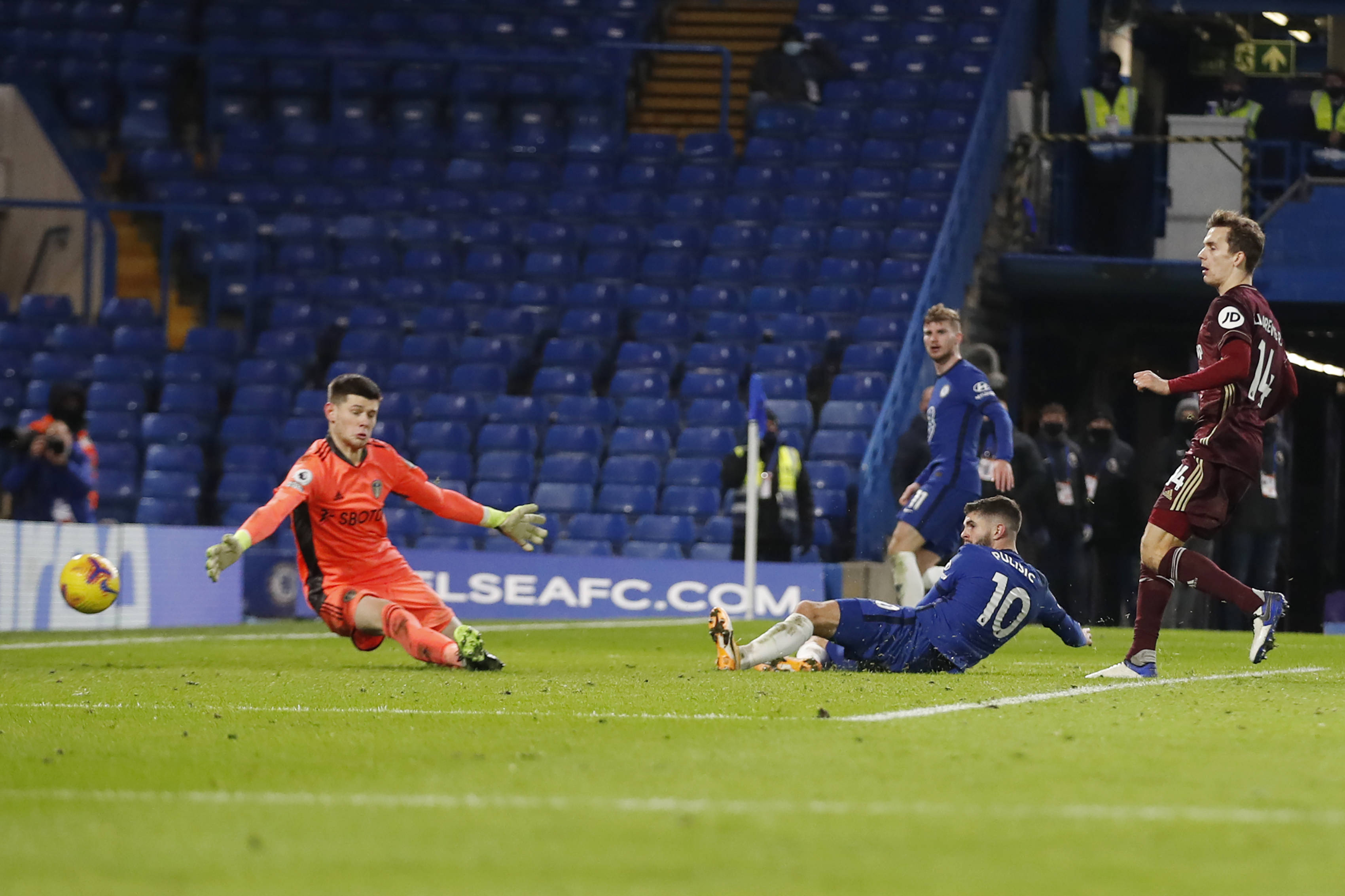 和发展年轻 和发展年轻